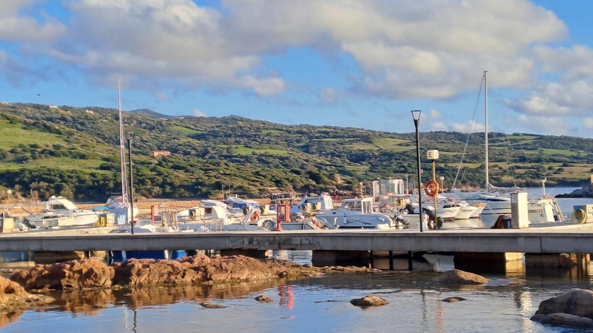 Apartamento Sardegna Isola Rossa Casa Mirta Vista Mare E Wifi Exterior foto